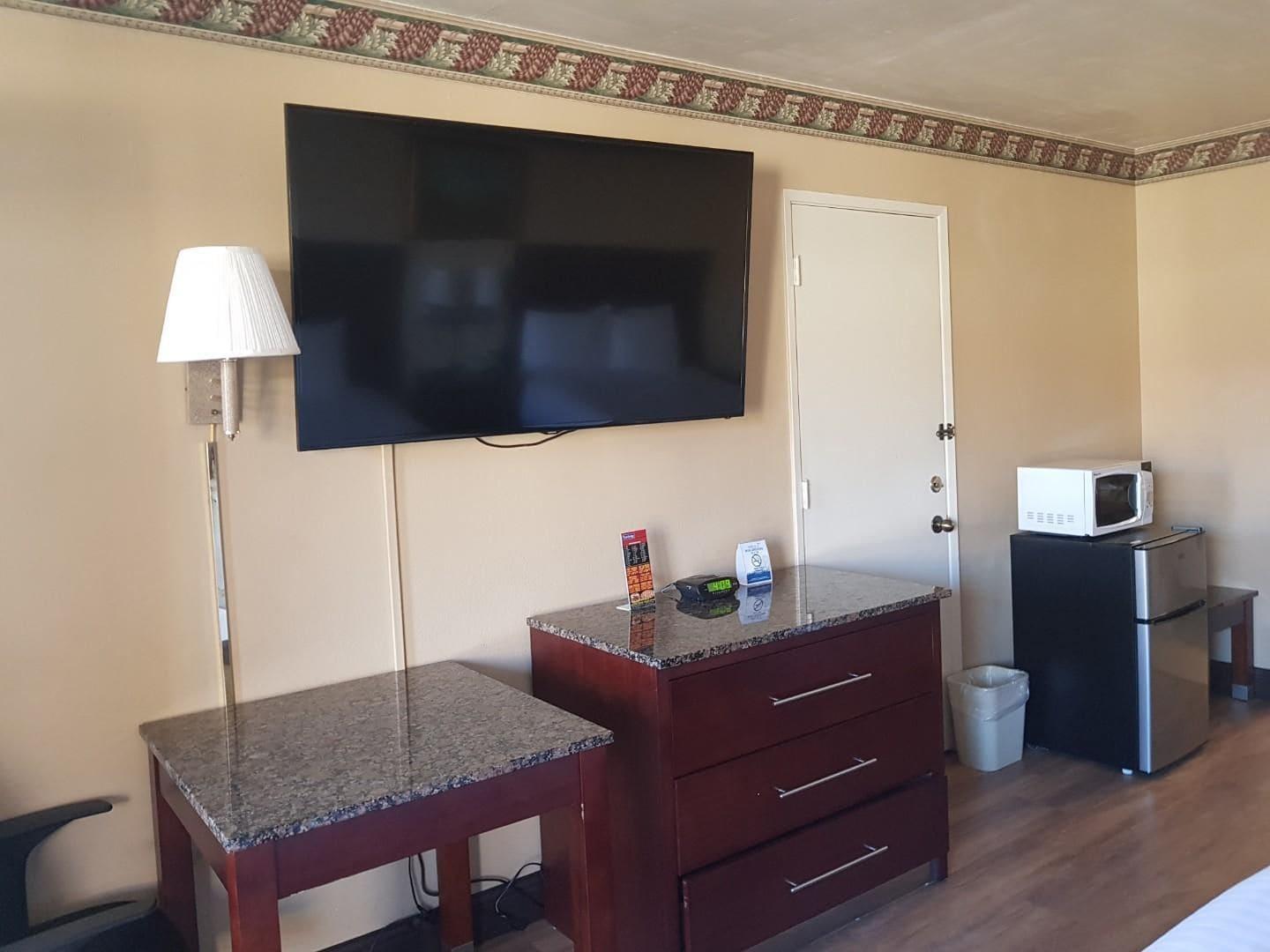 Travelodge By Wyndham Costa Mesa Newport Beach Hacienda Extérieur photo