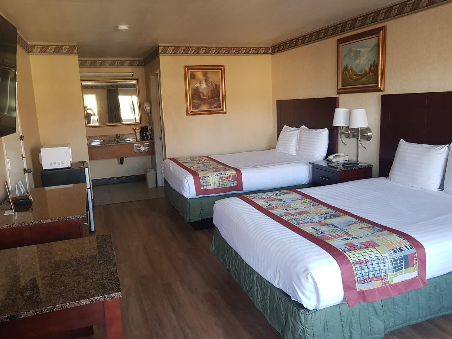 Travelodge By Wyndham Costa Mesa Newport Beach Hacienda Extérieur photo